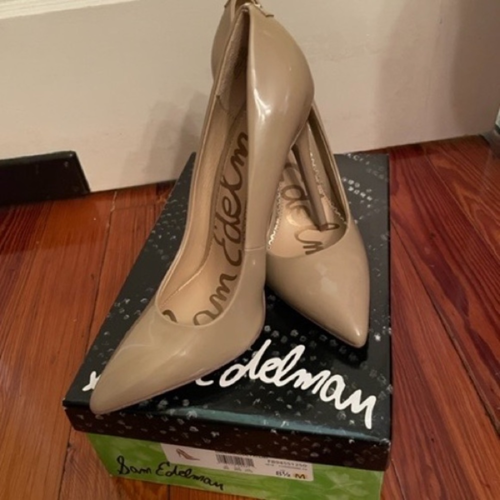 Sam Edelman neutral tan/beige pumps